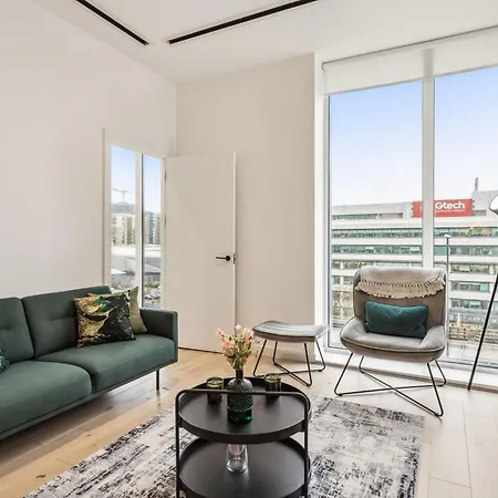 Apartment Luxury With Gym, Cinema, Game And Parking Kew