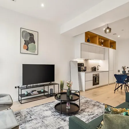 Luxury With Gym, Cinema, Game And Parking Apartment *