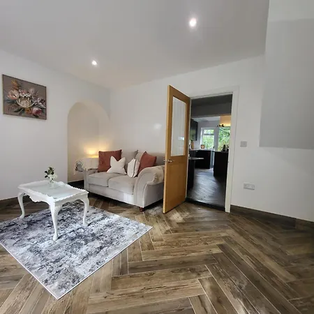 Parkgate Charming Holiday home *