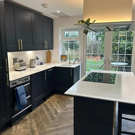Parkgate Charming Holiday home