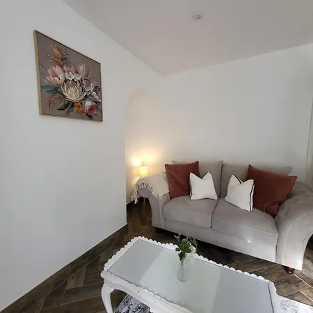 Parkgate Charming Chelsfield