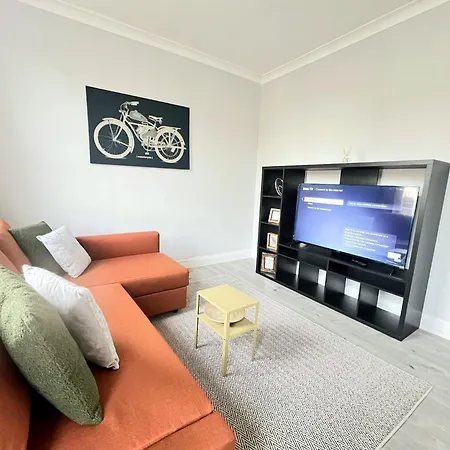Apartment Comfortable 1-bedroom In The Heart Of *
