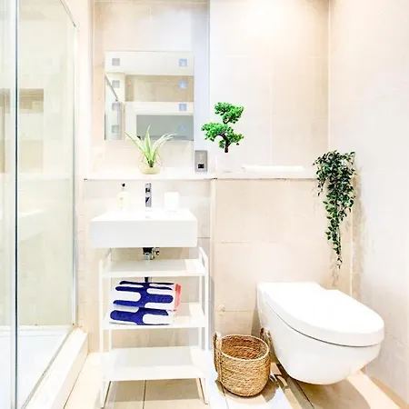 Beautiful Family Near Oxford Street Apartment London