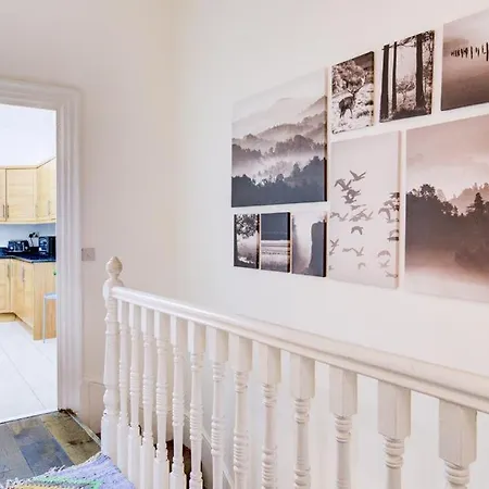 Beautiful Family Near Oxford Street * London