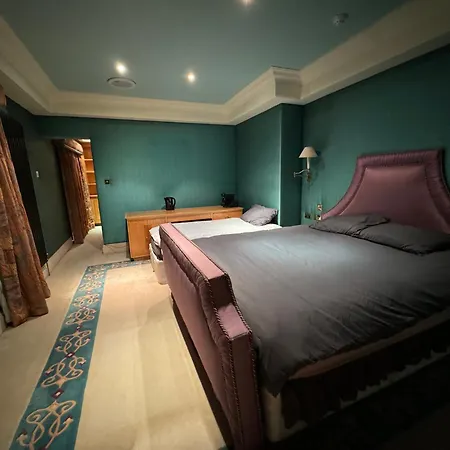 The Bishop Guest house *