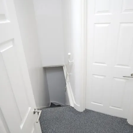3 Br- King Size Bed, Netflix, Garden Free Parking Apartment London