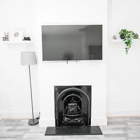 3 Br- King Size Bed, Netflix, Garden Free Parking * London