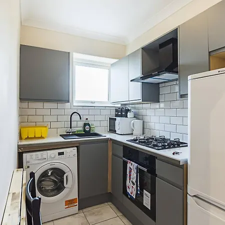 Apartment Private Homely Bedroom In Kensington R2