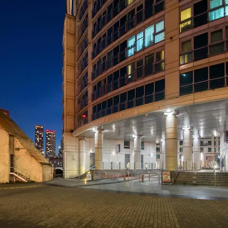 Apartment Stunning 1 Bed With Ac Next To Vauxhall Station London