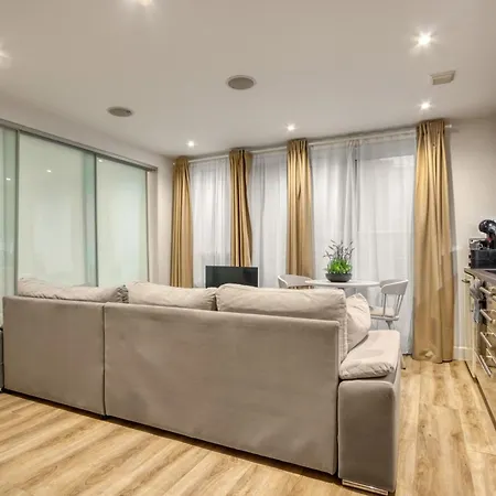 Apartment Stunning 1 Bed With Ac Next To Vauxhall Station *
