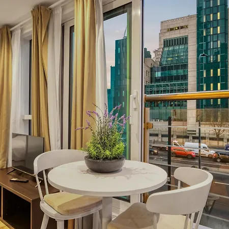 Stunning 1 Bed With Ac Next To Vauxhall Station * London