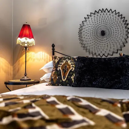Apartment In Style At Olive 77 Book Your Trip Now Hanwell