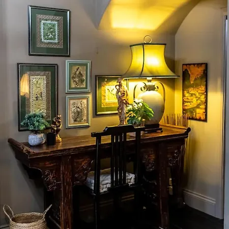 Apartment In Style At Olive 77 Book Your Trip Now Hanwell
