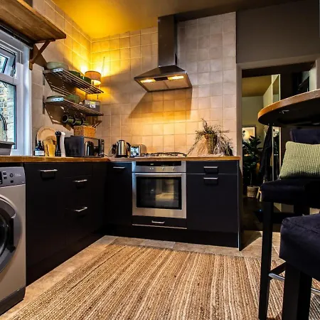 Apartment In Style At Olive 77 Book Your Trip Now *