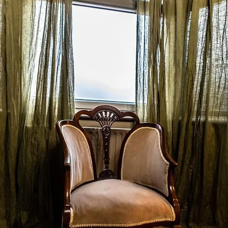 In Style At Olive 77 Book Your Trip Now Apartment Hanwell