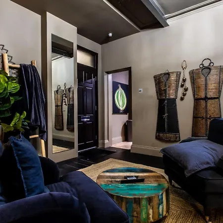 In Style At Olive 77 Book Your Trip Now Hanwell