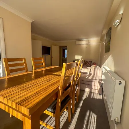 Refined 2 Bedroom In Londons Elite Mayfair District H10 London