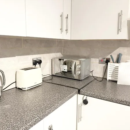 Apartment Abodess Near Wembley - 2bdr With Free Parking *