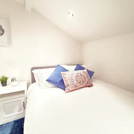 Abodess Near Wembley - 2bdr With Free Parking Apartment London