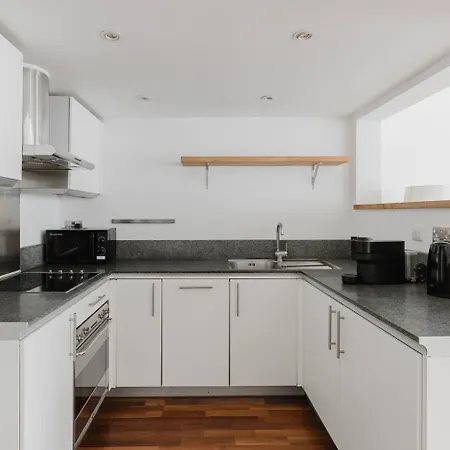 Blueground Bayswater Nr Parks Culture Hub Lon-618 Apartment