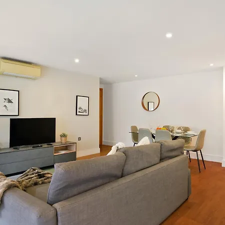 Modern In Bayswater Free Wifi & Aircon By Aparts Apartment London