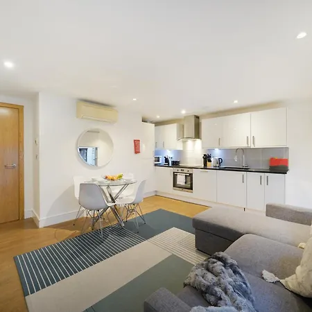 Apartment Modern In Bayswater Free Wifi & Aircon By Aparts
