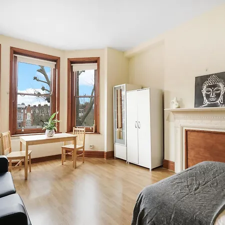 Elgin Avenue Hububb Homestay London