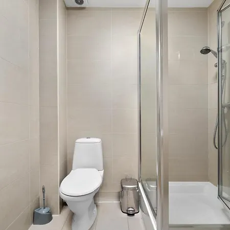 Paddington Modern Apartment