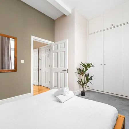 Paddington Modern Apartment *