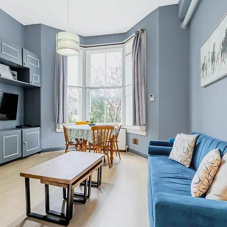 Couple's Getaway 1bdr Near Holland Park *