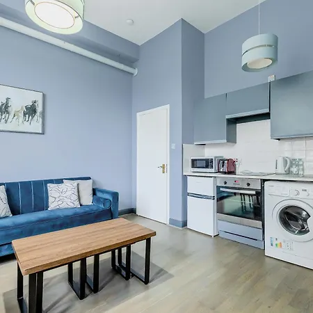 Couple's Getaway 1bdr Near Holland Park Apartment London