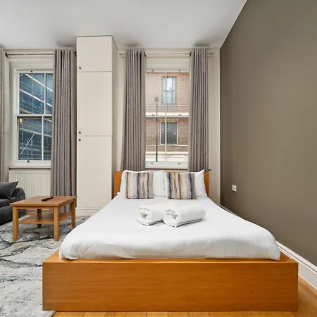 Paddington Modern Apartment London