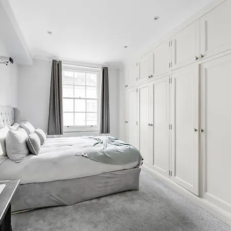 Holiday home 4 Bedroom House With Gym - Behind V&a Museum London