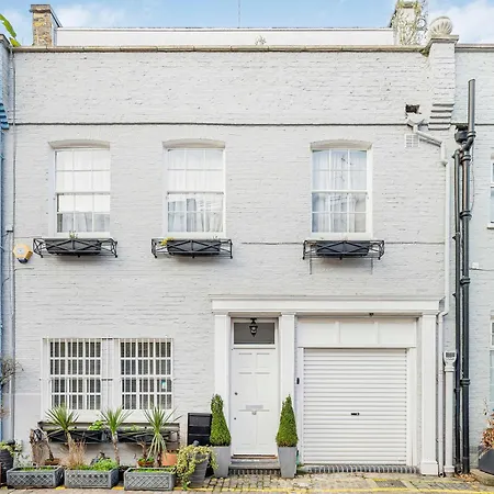 4 Bedroom House With Gym - Behind V&a Museum Holiday home London