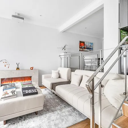 Holiday home 4 Bedroom House With Gym - Behind V&a Museum *