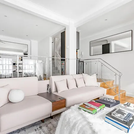 4 Bedroom House With Gym - Behind V&a Museum Holiday home London