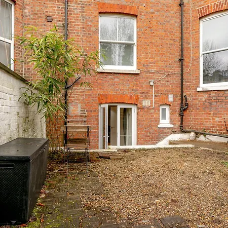 Apartment Fairhazel Gardens London