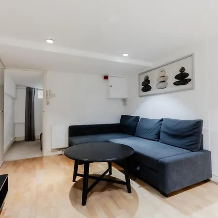 Apartment Fairhazel Gardens London