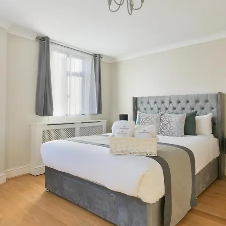 Avari - Princeton Collection Apartment