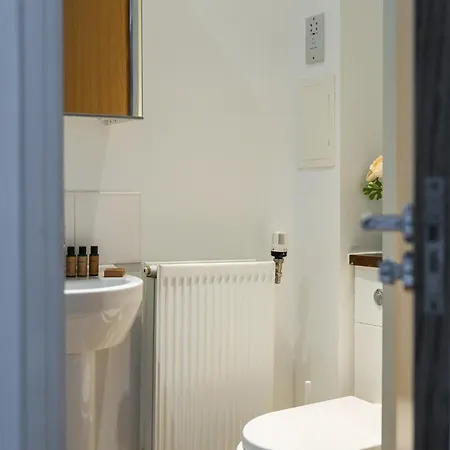 Apartment Stylish 2br 2ba Colindale With Balcony Edgware