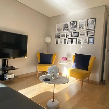 Modern Flat On Regent's Canal Apartment London