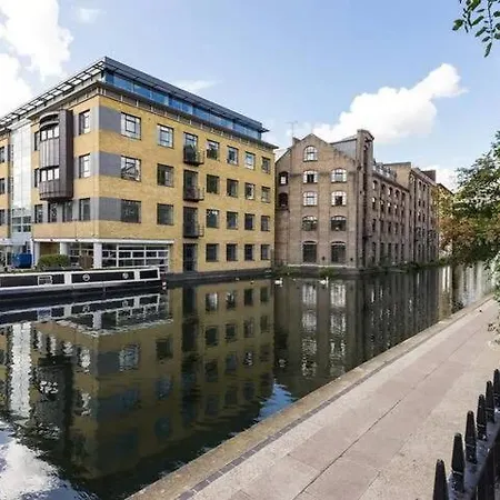 Modern Flat On Regent's Canal *