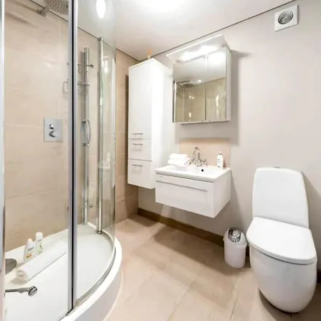 Modern Flat On Regent's Canal *