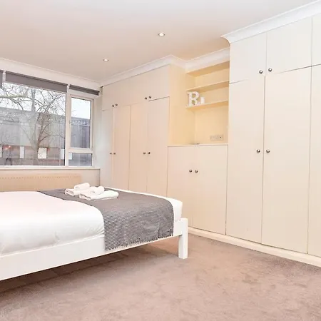 3 Bed With Parking In Maida Vale London