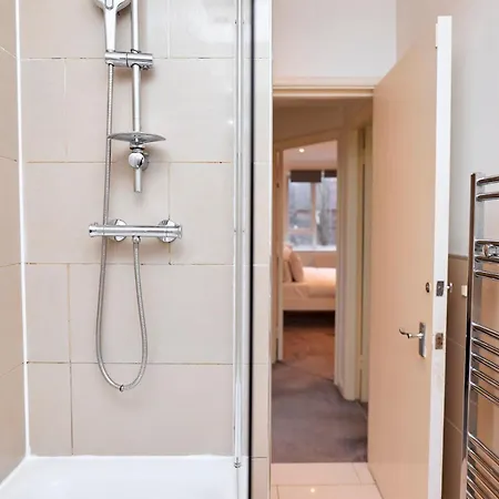 Apartment 3 Bed With Parking In Maida Vale London