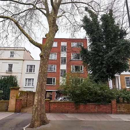 3 Bed With Parking In Maida Vale Apartment