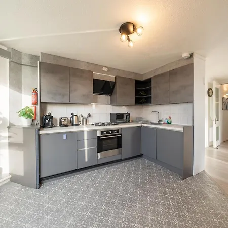 3 Bed Luxury In Chelsea, 2 King Size Bed, 1 Double Bed, Ideal For Families