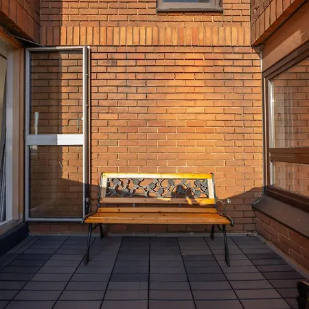 3 Bed Luxury In Chelsea, 2 King Size Bed, 1 Double Bed, Ideal For Families Apartment London