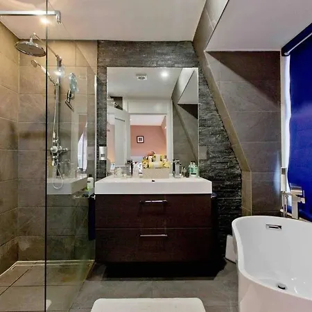 3 Bed Baker St -marylebone Townhouse *