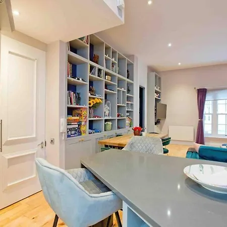 3 Bed Baker St -marylebone Townhouse Holiday home *